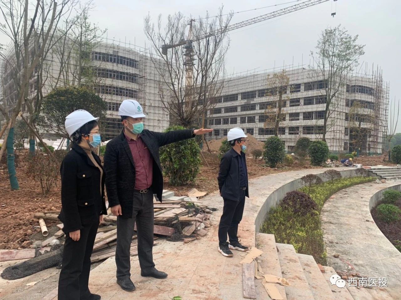 黃露董事長(zhǎng)視察西南醫(yī)投醫(yī)學(xué)教育培訓(xùn)中心項(xiàng)目