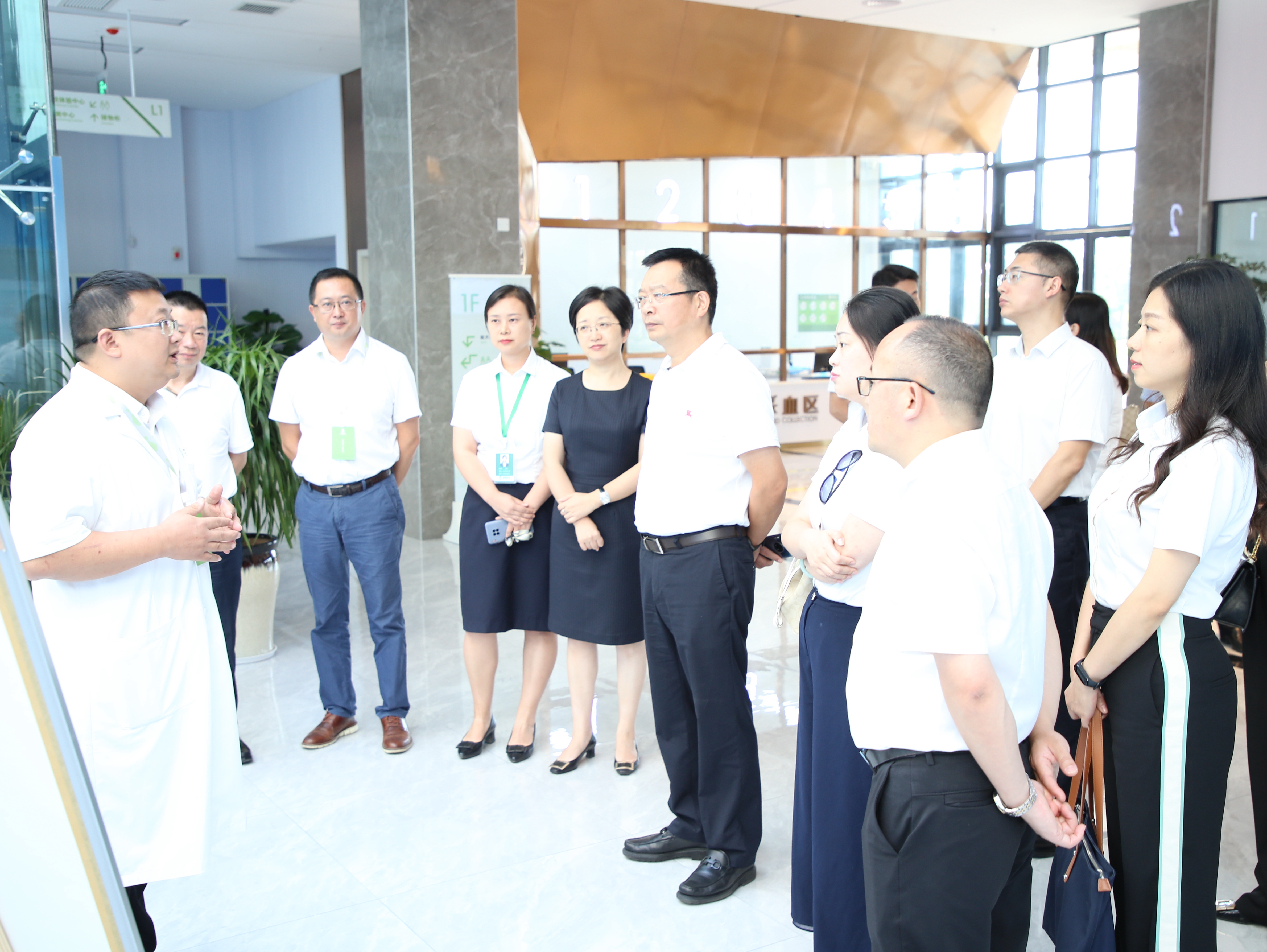 工投集團考察調(diào)研西南醫(yī)投集團產(chǎn)業(yè)項目
