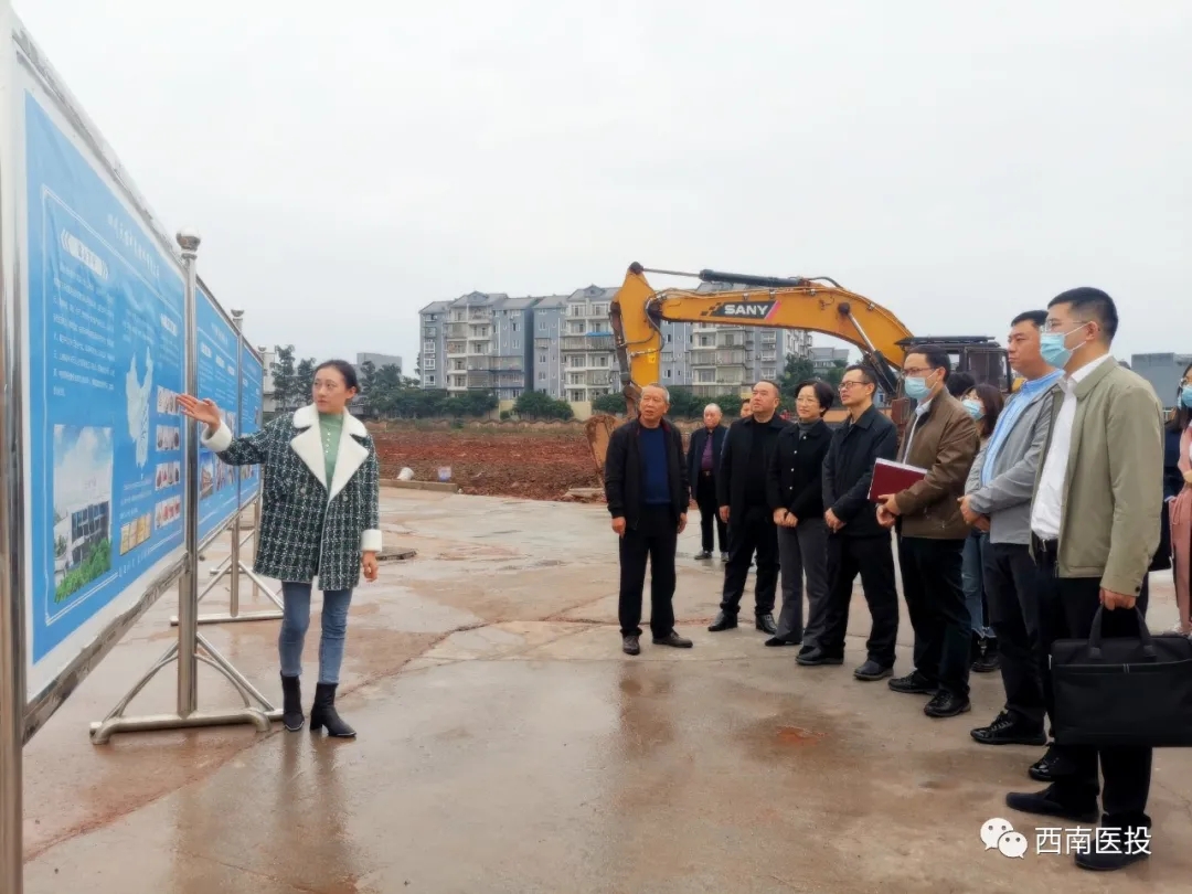 工信部財務司財經(jīng)政策處處長何年初赴瀘州市調(diào)研“互聯(lián)網(wǎng)+醫(yī)療健康”信息惠民工作