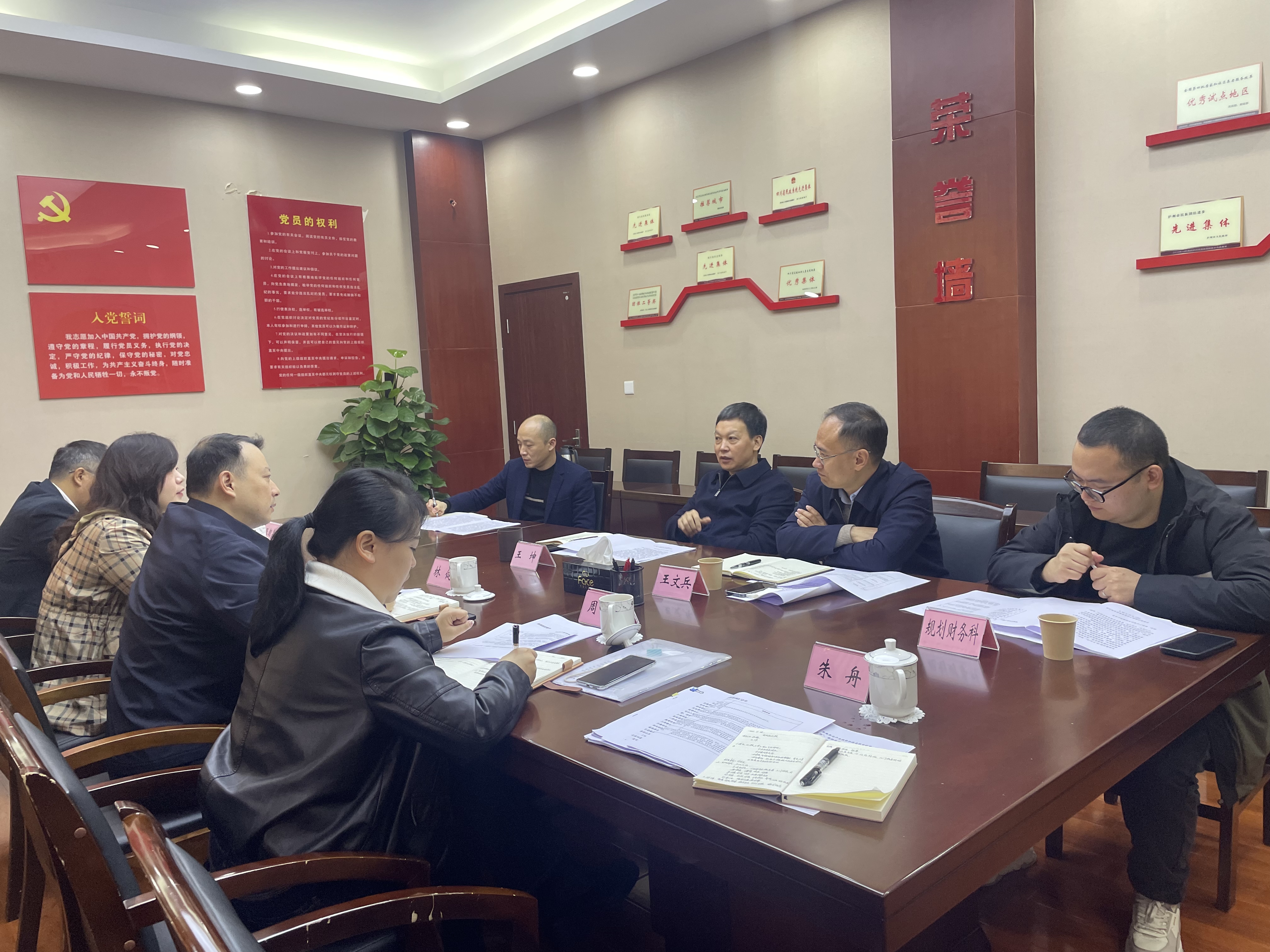 政企聯(lián)合、共謀發(fā)展 西南醫(yī)投集團(tuán)黨委書記、董事長林健帶隊(duì)向?yàn)o州市民政局作專題匯報(bào)