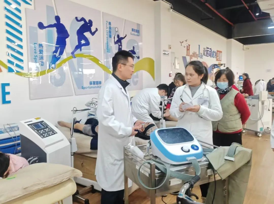 西南醫(yī)投集團(tuán)聚焦項(xiàng)目綜合施策奮戰(zhàn)首季“開(kāi)門(mén)紅”