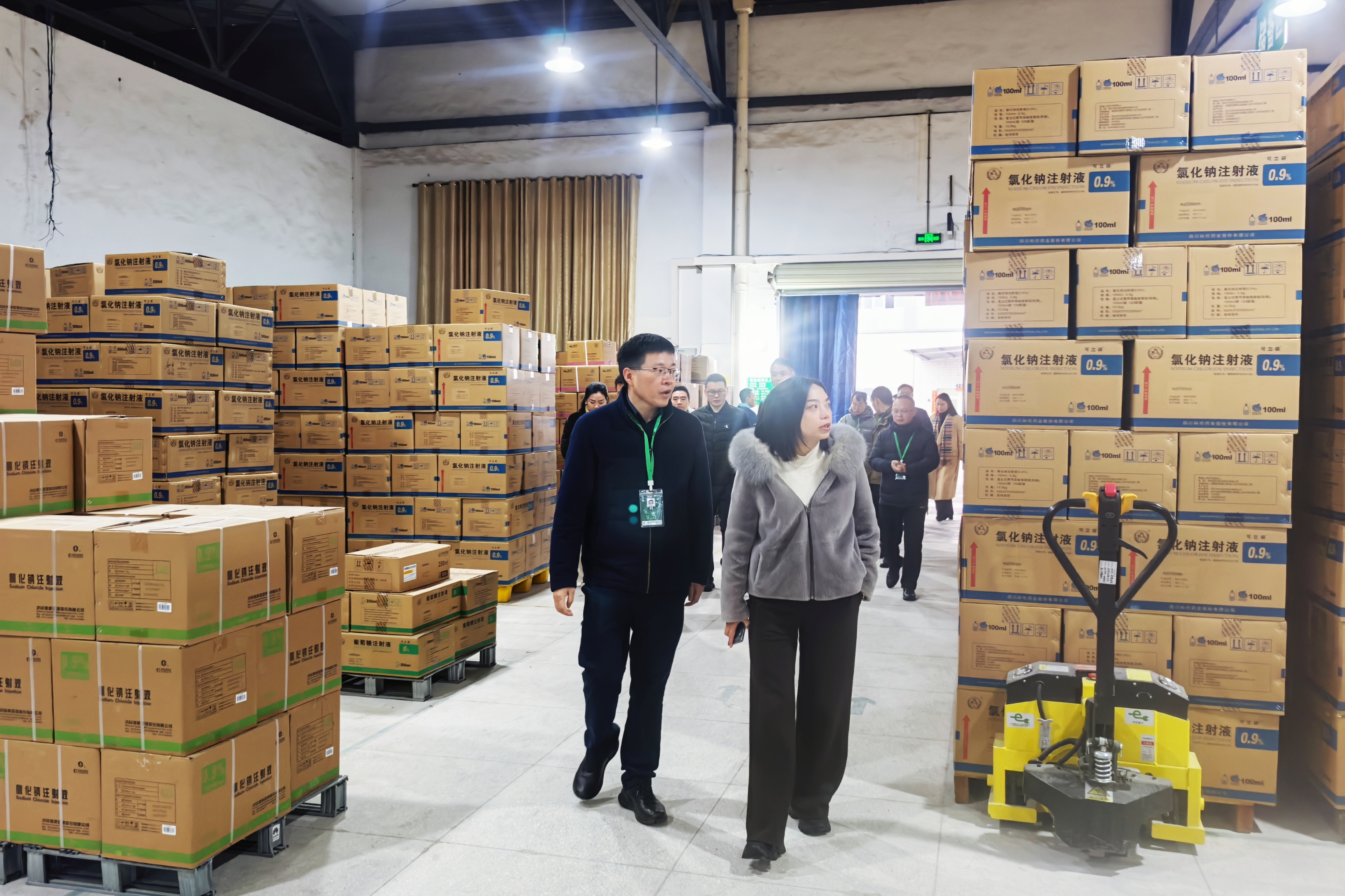 瀘州市醫(yī)藥健康產(chǎn)業(yè)發(fā)展局黨組成員、副局長(zhǎng)郭溱率隊(duì)蒞臨醫(yī)藥公司開(kāi)展節(jié)后安全檢查 